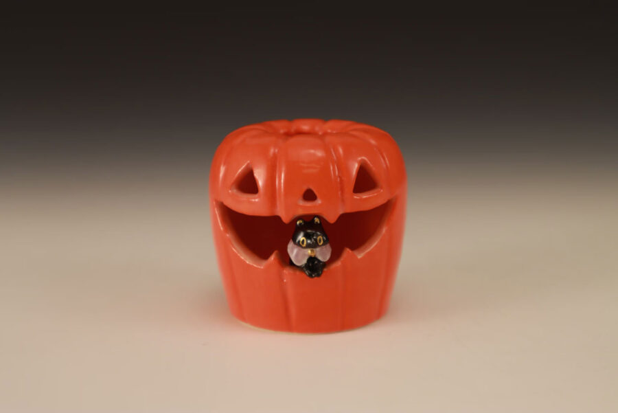 かぼちゃに黒猫蓋置（作：今岡三四郎）【販売終了】
