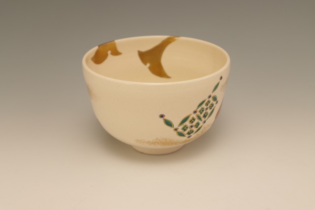 色絵兜茶碗(作:加藤広明)【販売終了】 : 茶碗 | ギャラリー森田 色絵兜茶碗(作:加藤広明)【販売終了】 : 茶碗 | ギャラリー森田